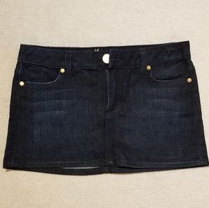 Marciano, size 27 mini skirt